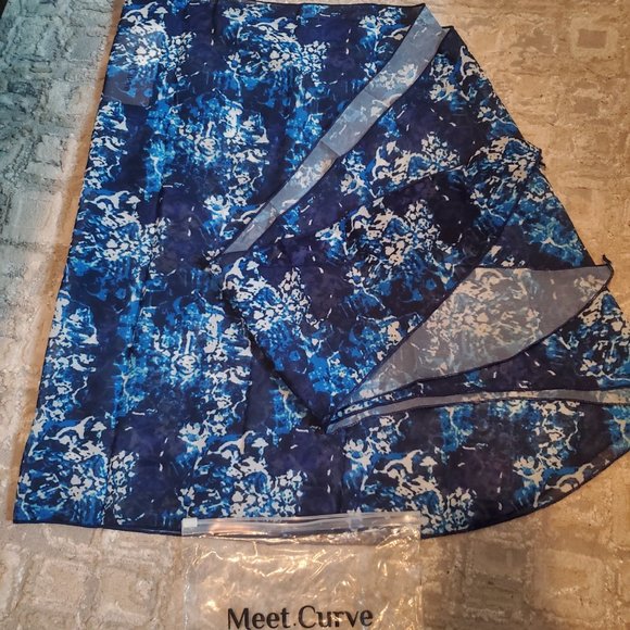 Chiffon swimsuit cover up - Picture 3 of 6